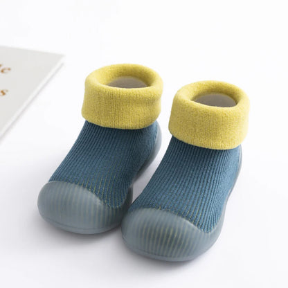 Newborn soft sole moccasin-style sock shoes, anti-slip