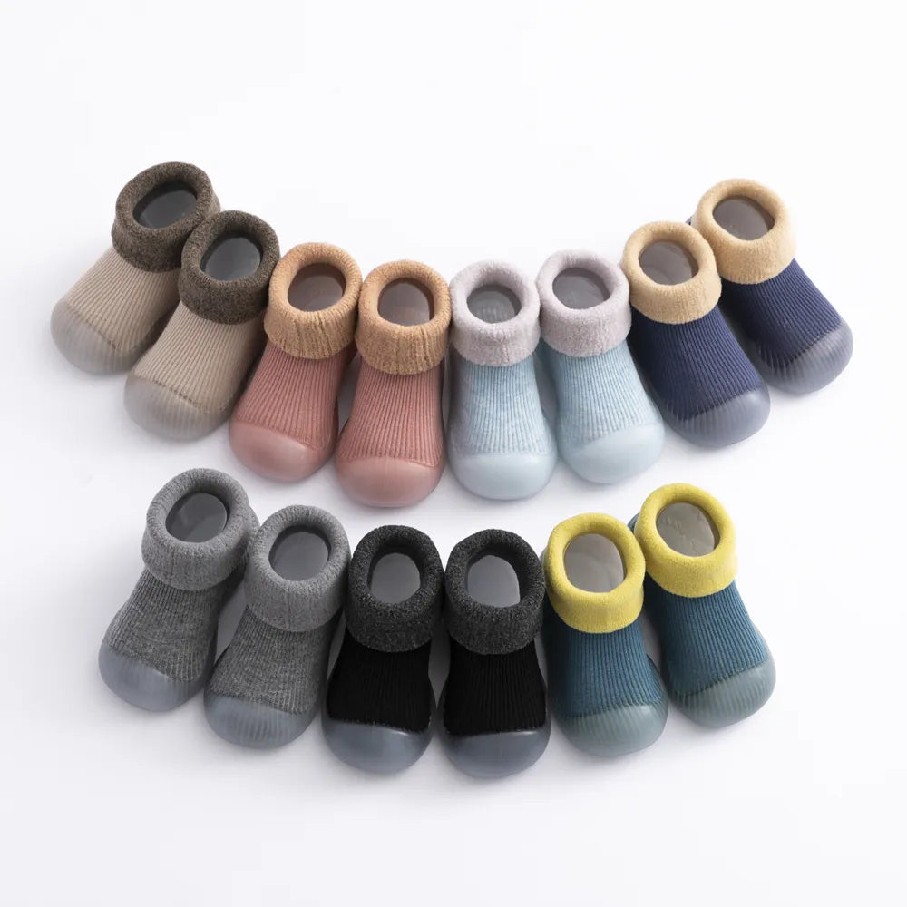 Toddler winter indoor shoes, knitted upper, soft sole traction