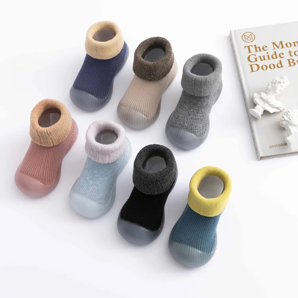 Toddler knitted footwear in winter, easy wear, cozy comfort