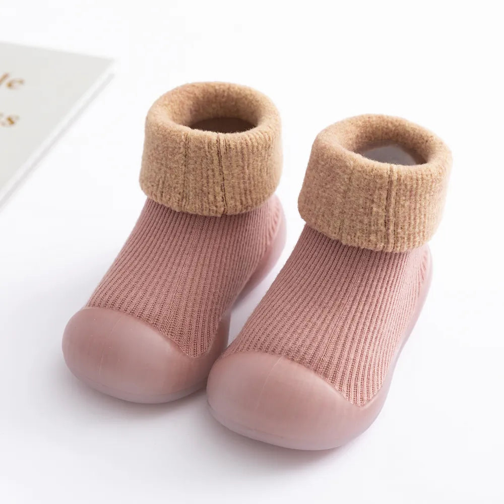 Warm knitted baby shoes, easy slip-on, multi-color options