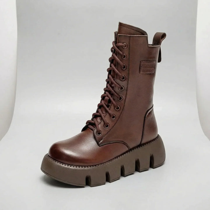 Versatile women's platform lace-up combat boots, offering superior arch support & a comfortable, non-slip winter sole.