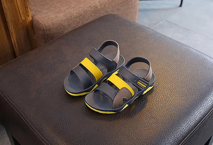 Boys' non-slip summer sandals, brown with robust sole, hook & loop, perfect for outdoor play