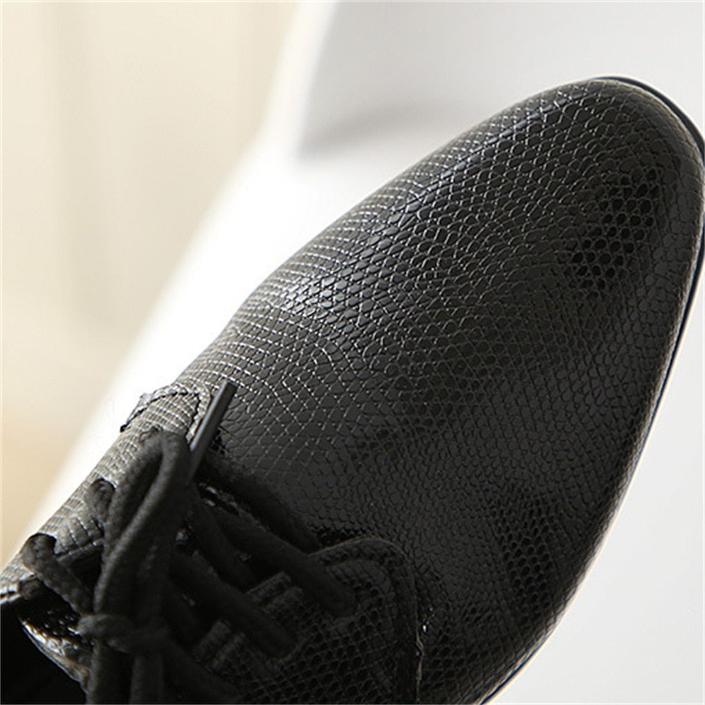 Formal boys' shoes, black crocodile print leather, easy slip-on style, kids' fashion.