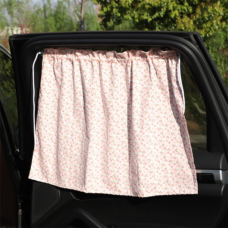 Kids' car sunshade, universal cartoon design offering strong UV protection for baby travel