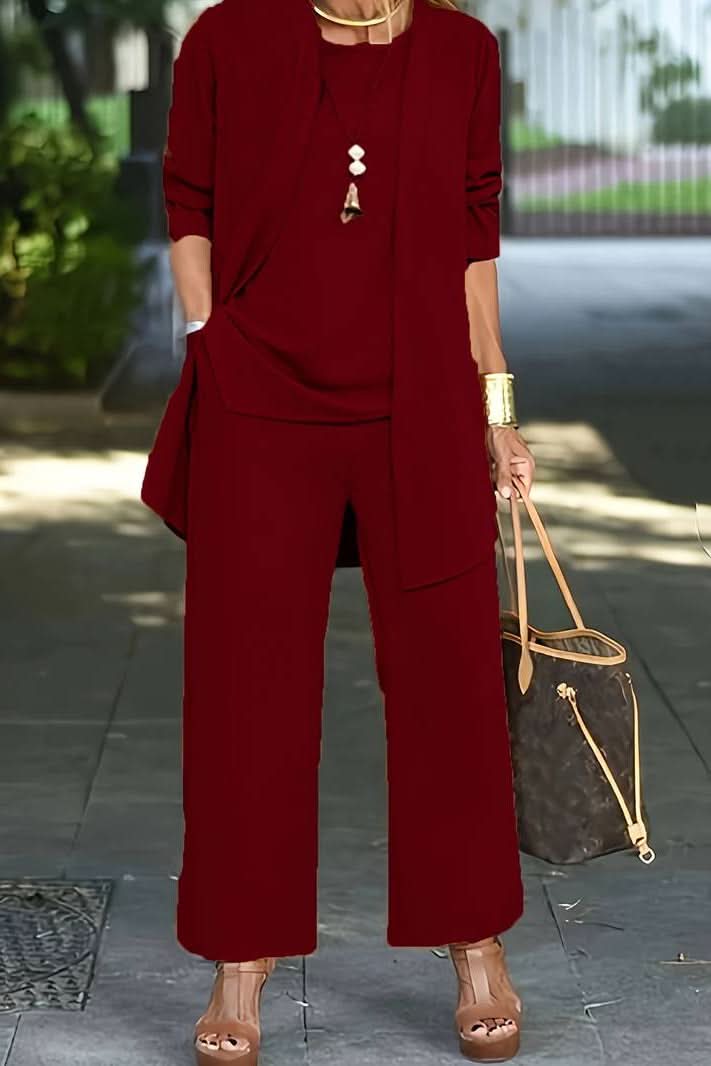 Close-up of the lightweight fabric of a women's 3-piece summer lounge set, showcasing its comfortable texture.