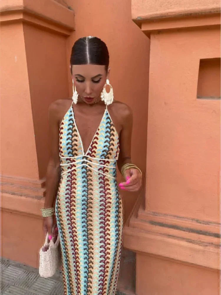 Stylish women's boho printed maxi dress, an elegant choice for wedding guests, summer parties, or vacation.