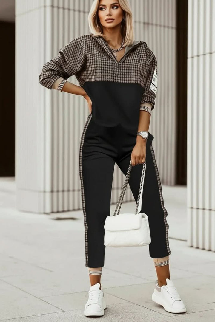 Women's athleisure tracksuit set, a stylish two-piece for travel, workouts, or comfortable everyday casual wear.