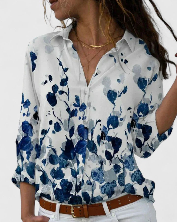 Stylish women's casual blouse with long sleeves. Chic and versatile top for effortless everyday fashion.