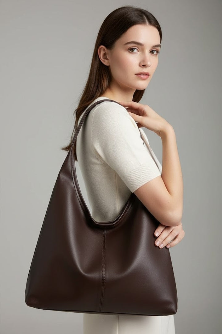 Fashionable women's shoulder handbag; a versatile, spacious carryall. Perfect for everyday use and chic style.