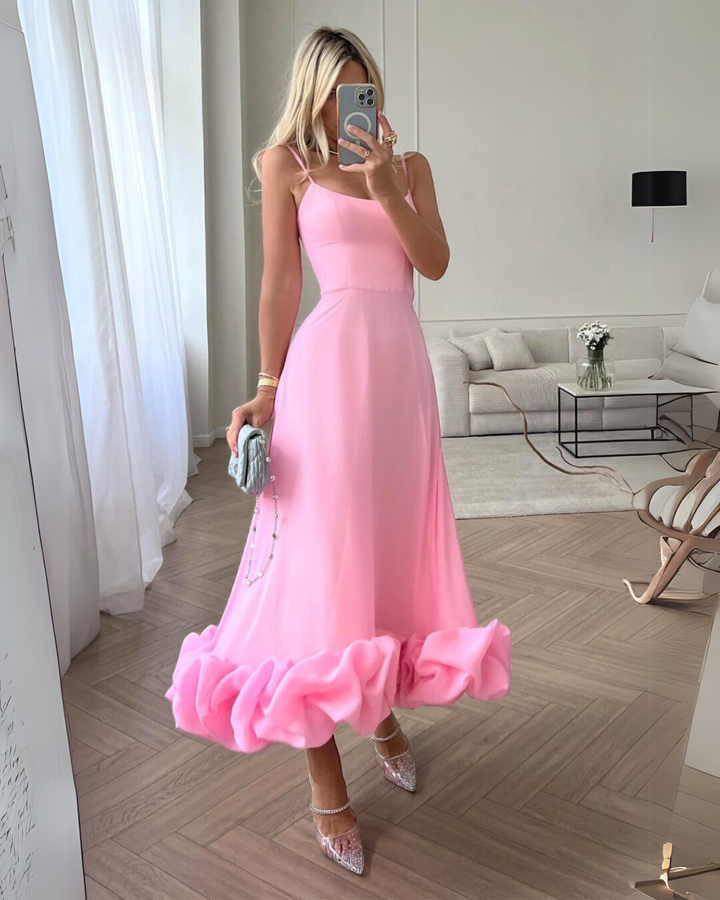 Chic Women's Twirl Dress perfect for wedding guests & elegant special occasions. Flowing party & evening dress.