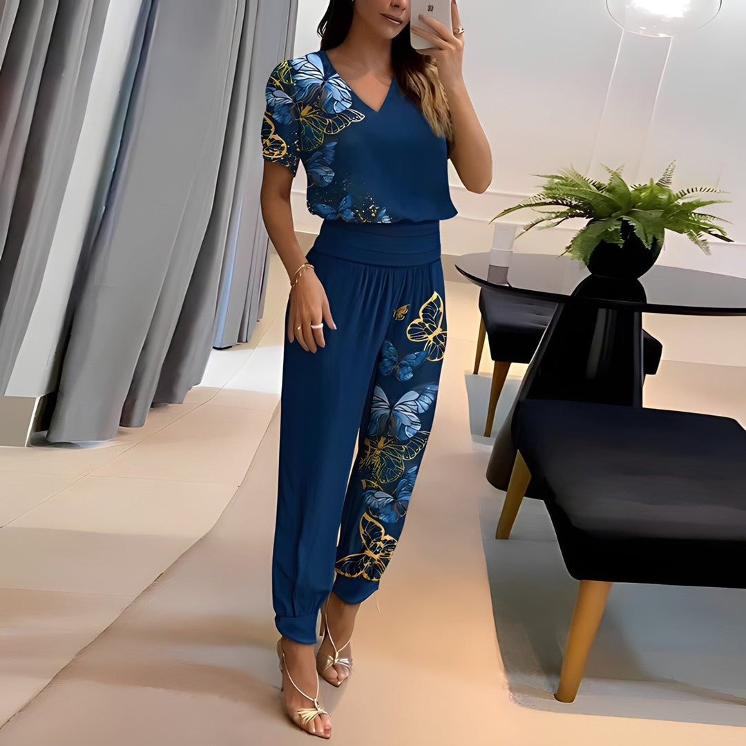 Trendy women's coordinating top and bottom set with stylish puff sleeves and elastic cuffs for versatile daily fashion.