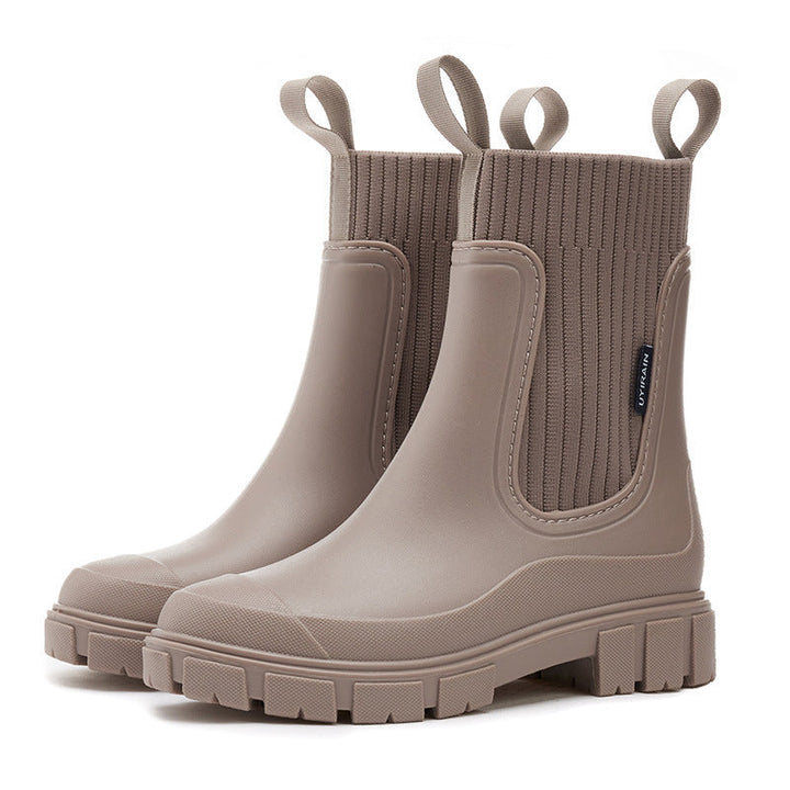 Versatile women's waterproof boots. Ideal all-weather, rain & snow footwear. Comfortable & stylish for all seasons.