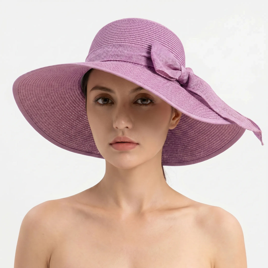 Practical women's wide brim sun hat, foldable & packable for any trip. Your ultimate summer travel accessory.