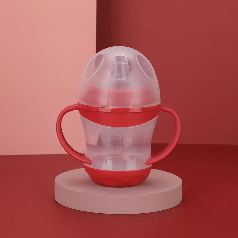 Child's leakproof cup, blue, with a comfortable handling loop, portable for travel