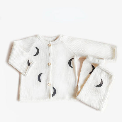 Children's fashion: cozy cotton sleepwear, ideal for bedtime and sleepy mornings at home