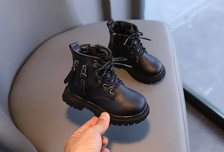 Children's trendy dark blue ankle boots, waterproof, zipper, ideal for winter adventures