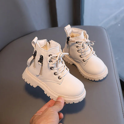 Warm children's pink ankle boots, waterproof rubber, perfect for muddy Puddles