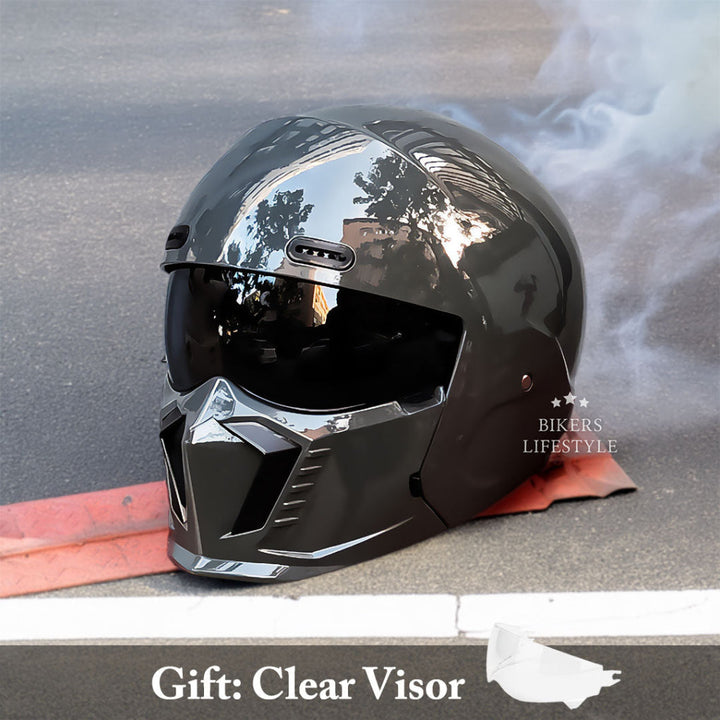 Classic full face motorcycle helmet. Premium protective riding gear, DOT & ECE approved unisex helmet.
