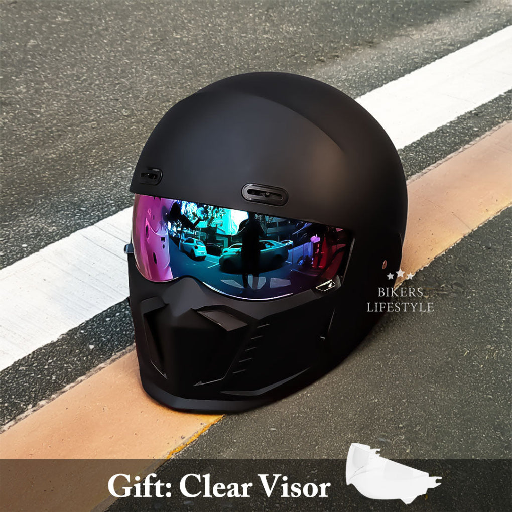 Unisex classic full face motorcycle helmet. Stylish & safe riding gear with timeless design.