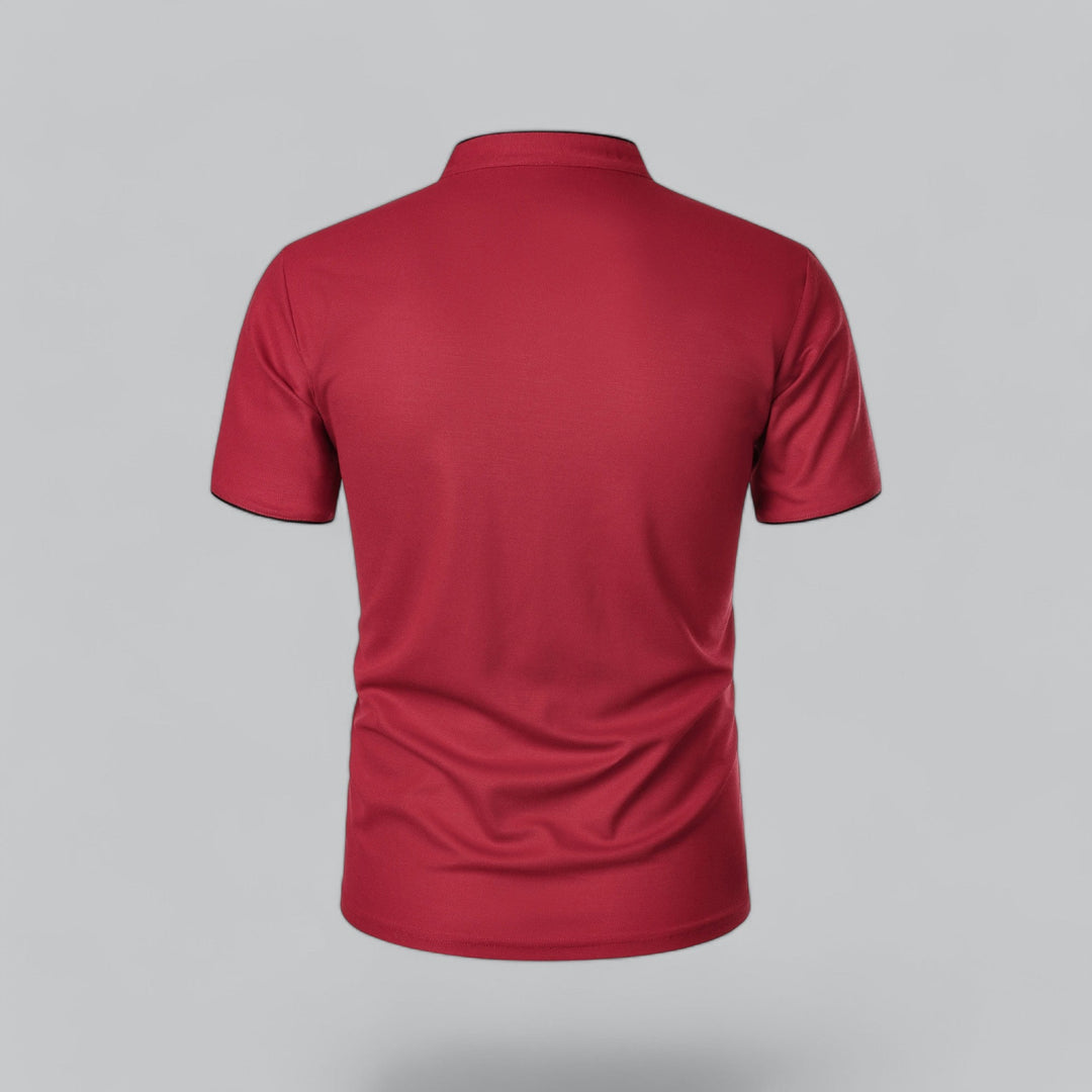 Comfortable & classic men's polo shirt, short sleeve, button collar, for everyday use.