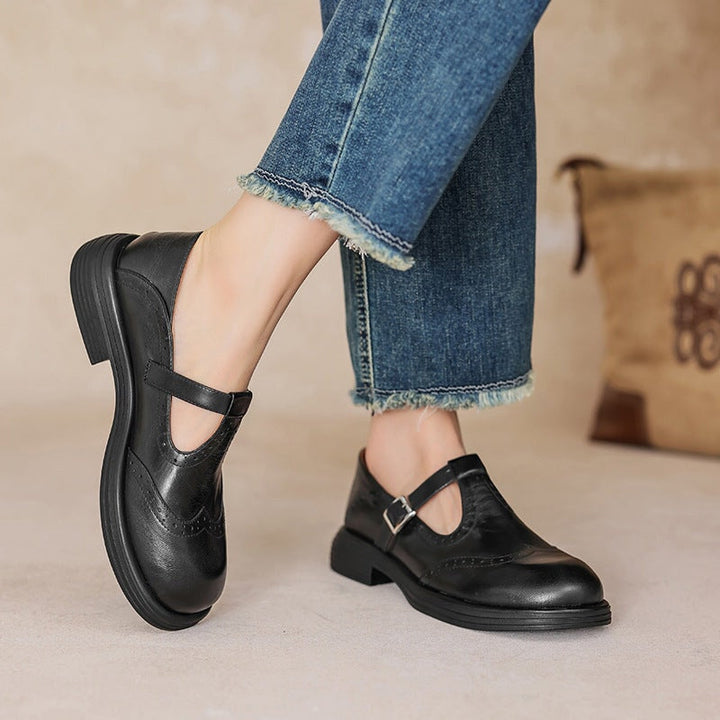 Everyday women's Mary Jane sandals, featuring a classic design for stylish and comfortable wear.