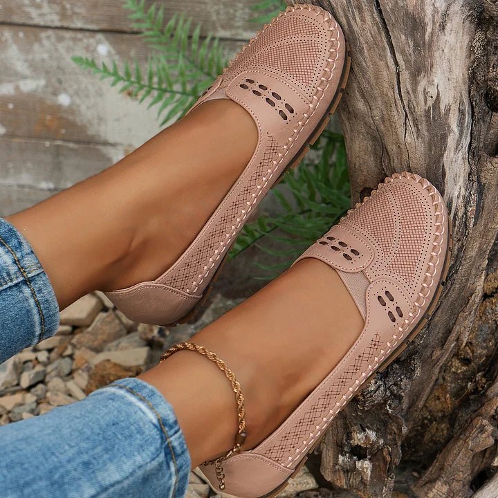 Close-up of the sole of women's orthopedic loafers, showcasing non-slip traction & flexibility.