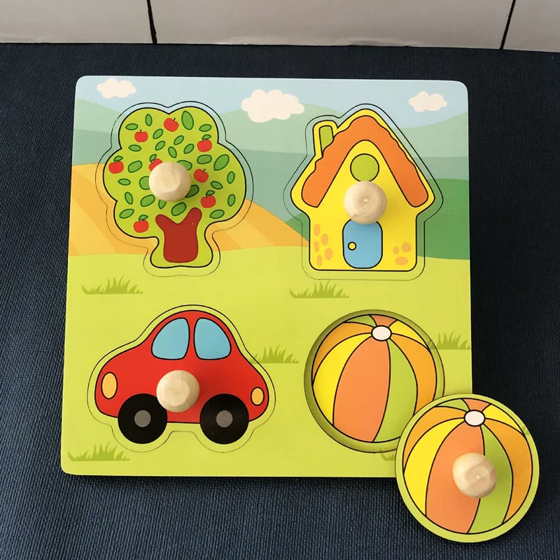 Shape-sorting wooden puzzle for children, a fun way to develop fine motor skills and logic