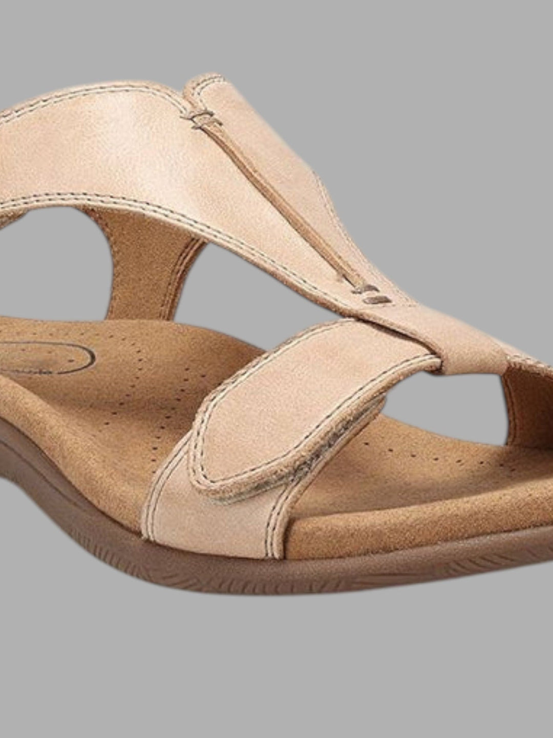 Open-toe women's flat sandals, comfortable, light & perfect summer essentials for everyday wear.