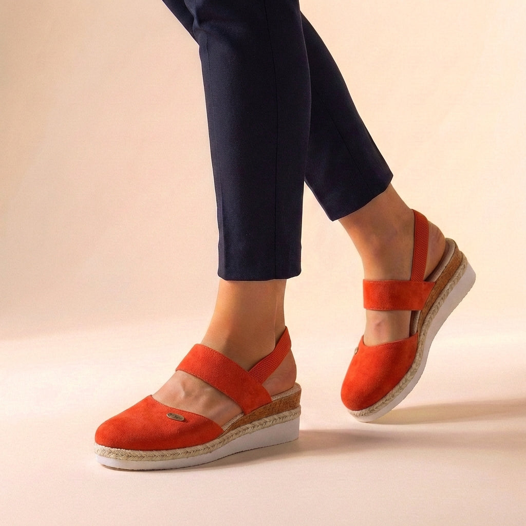 Women's comfortable platform espadrille sandals for summer, combining style and everyday comfort.