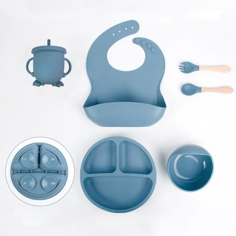Complete baby silicone self-feeding mealtime set for toddlers, spill-proof design, perfect for weaning infants