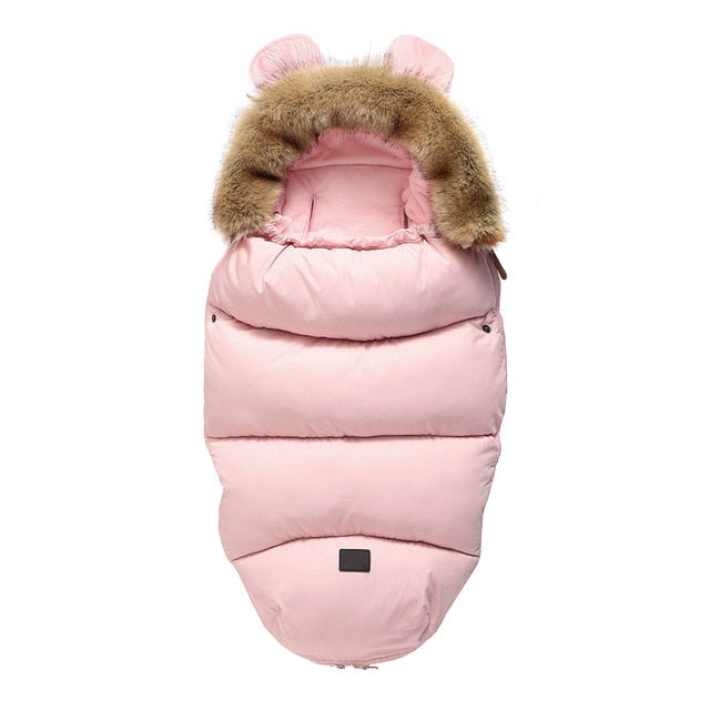 Baby winter sleeping bag, cozy footmuff for infants, windproof protection, universal stroller cover.