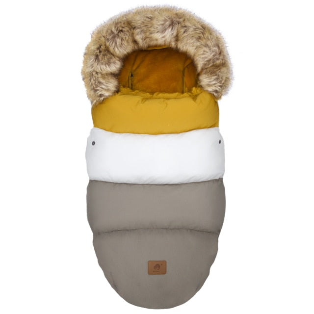 Universal baby sleeping bag, stroller footmuff for infants, warm & windproof, essential cold weather.