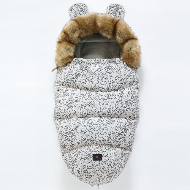 Warm baby stroller sleeping bag, soft cotton footmuff, cozy wrap for infants in winter, universal fit.