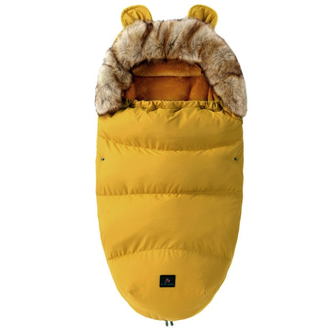 Soft cotton blend baby footmuff, winter stroller sleeping bag for infants, cozy & comfortable travel.