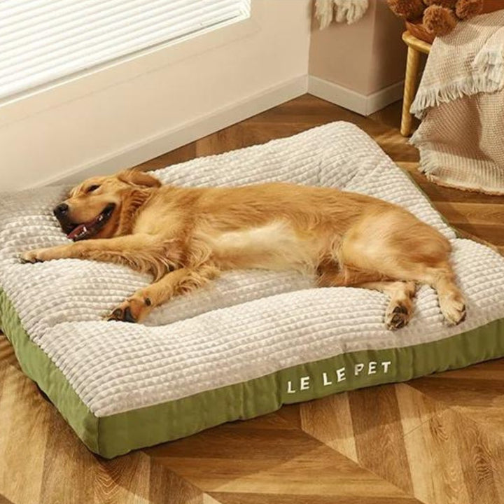 Plush round fleece dog bed, designed for maximum pet comfort & warmth. A cozy, washable pet supply.