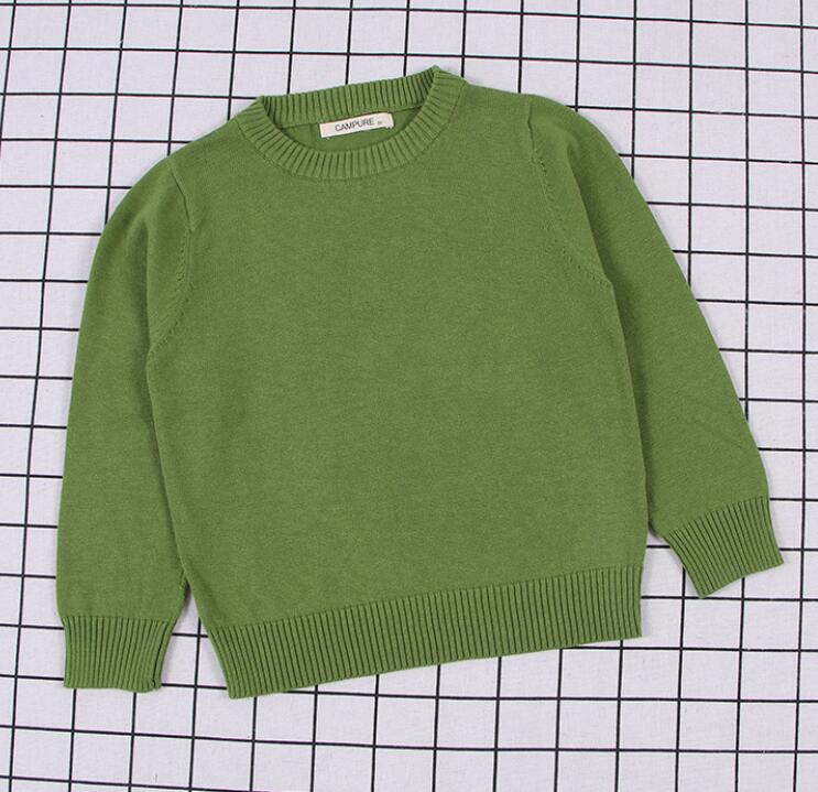Comfortable and classic cable knit pullover sweater for kids, suitable for both fall and winter.