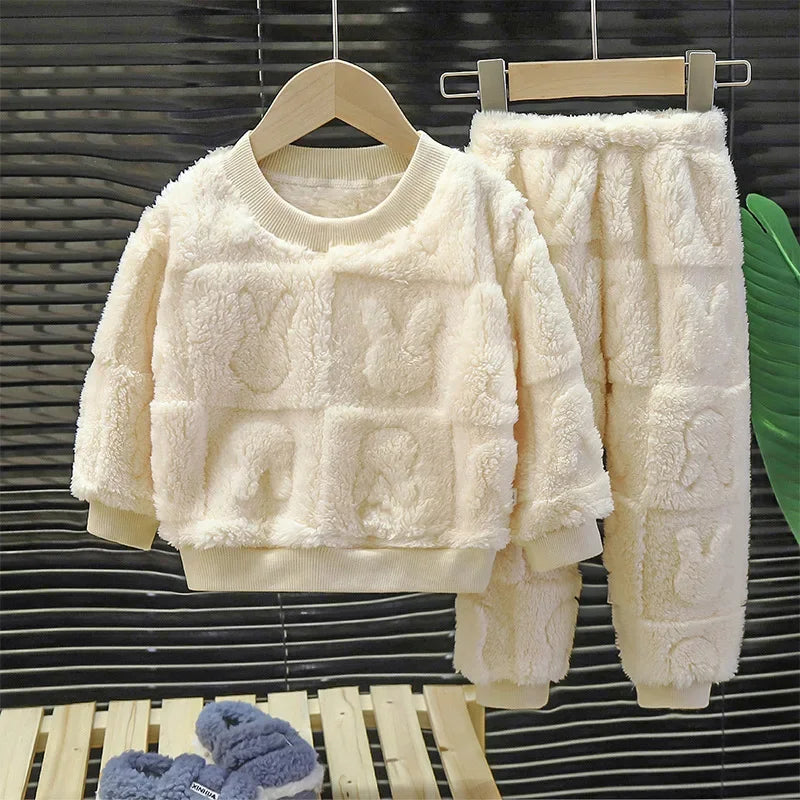 Girls' cozy autumn-winter sleepwear set, comfortable and soft