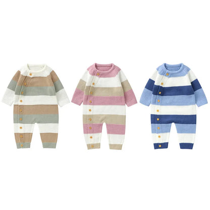 Unisex knitted baby romper with long sleeves, soft and warm for comfortable infant wear