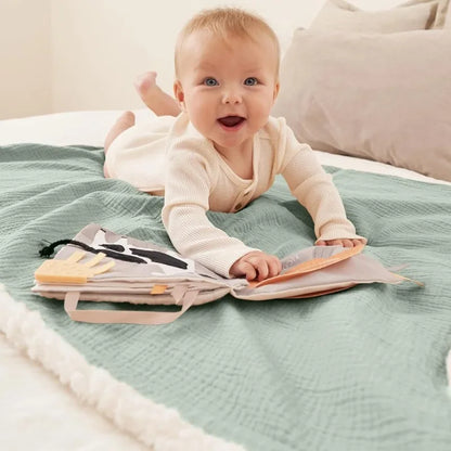 Thick, plush baby swaddle blanket, breathable design for secure newborn comfort and sleep