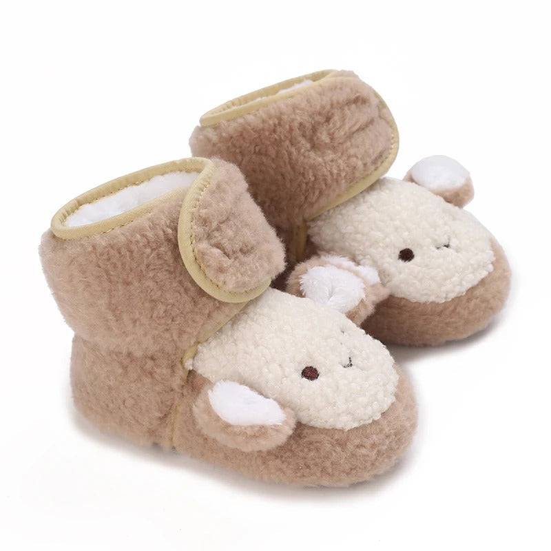 Plush toddler animal winter shoes, perfect for keeping small feet warm in cold weather.