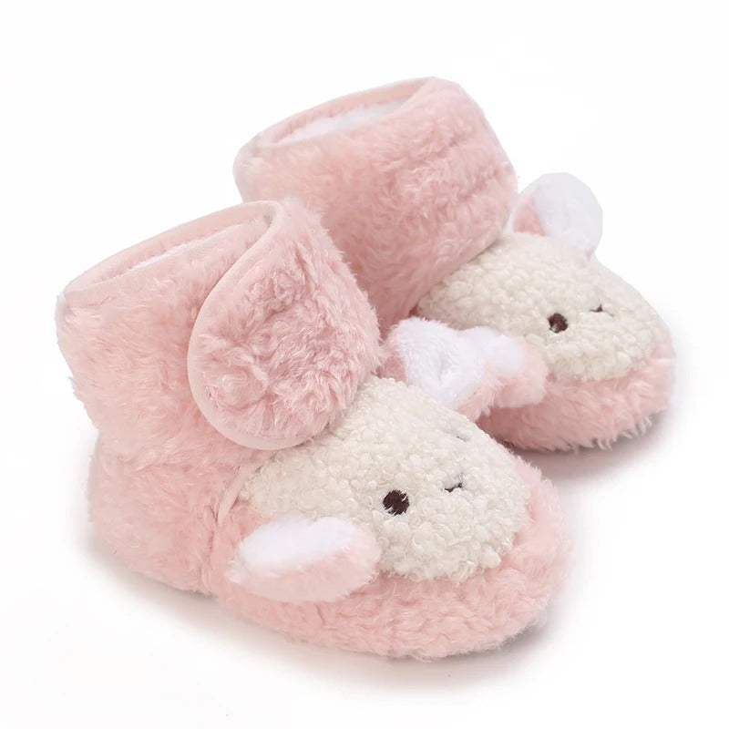 Infant winter shoes, featuring a sweet animal face, ideal for cozy warmth.