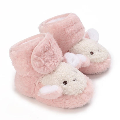 Infant winter shoes, featuring a sweet animal face, ideal for cozy warmth.