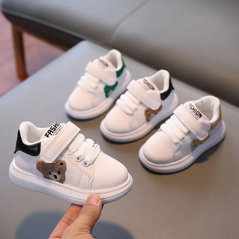 Unisex bear print kids' sneakers in a neutral color, comfortable spring/autumn footwear for toddlers.