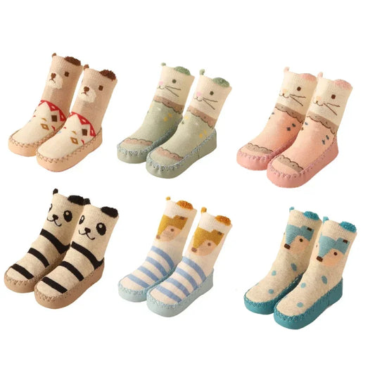 Cute cartoon animal baby anti-slip floor socks, perfect for newborns and infants.