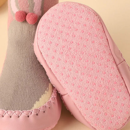 Softest anti-slip floor socks for infants, embellished with a gentle cartoon deer.