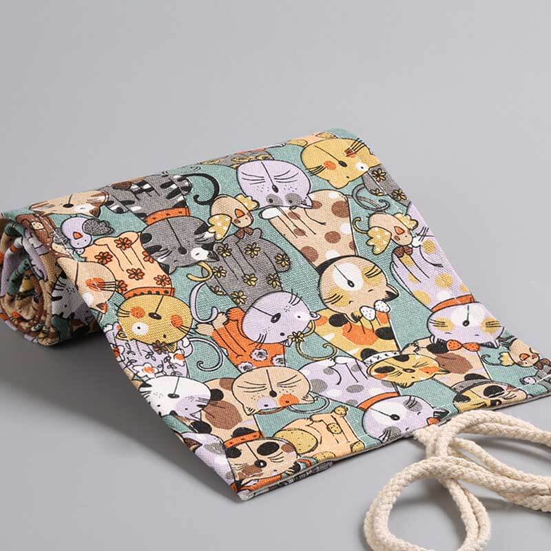 Desktop storage for school supplies, and art tools, cute cat face canvas pen organizer