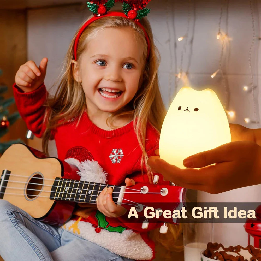 Bedside cat lamp, LED powered, soothing soft light for a child's bedroom or nursery