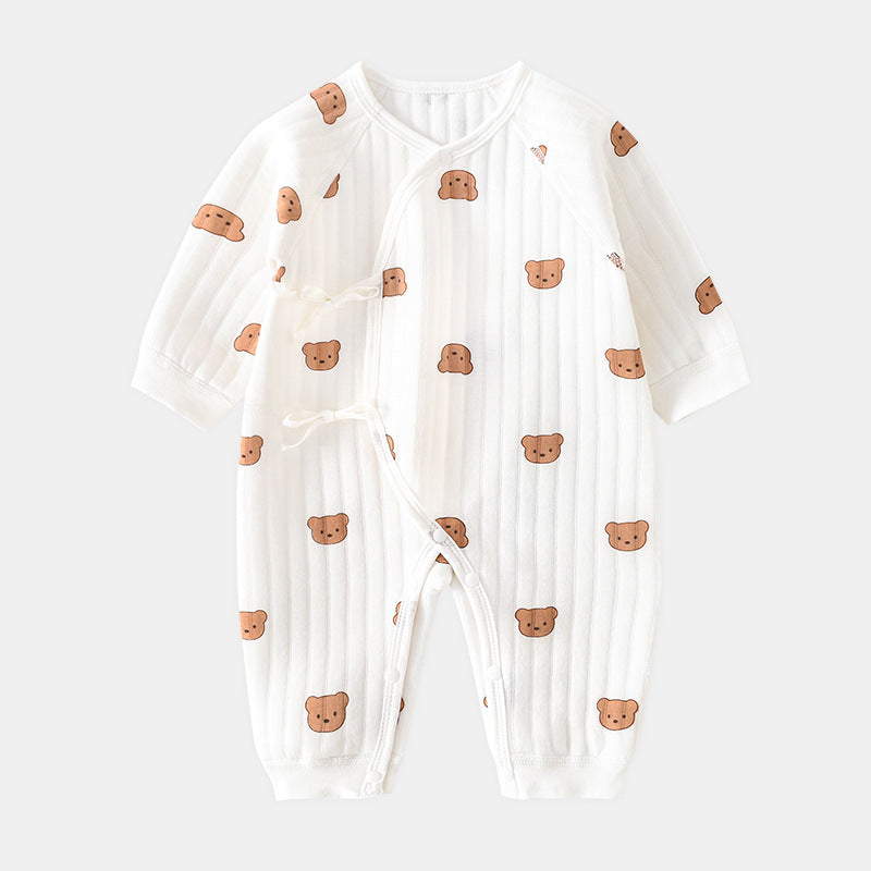 Adorable baby bodysuit with bear applique, ideal for infant spring & autumn wear. Comfortable newborn clothes.