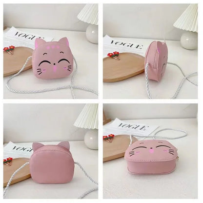 Adorable cat crossbody bag for young girls, a compact coin pouch with a customizable strap.