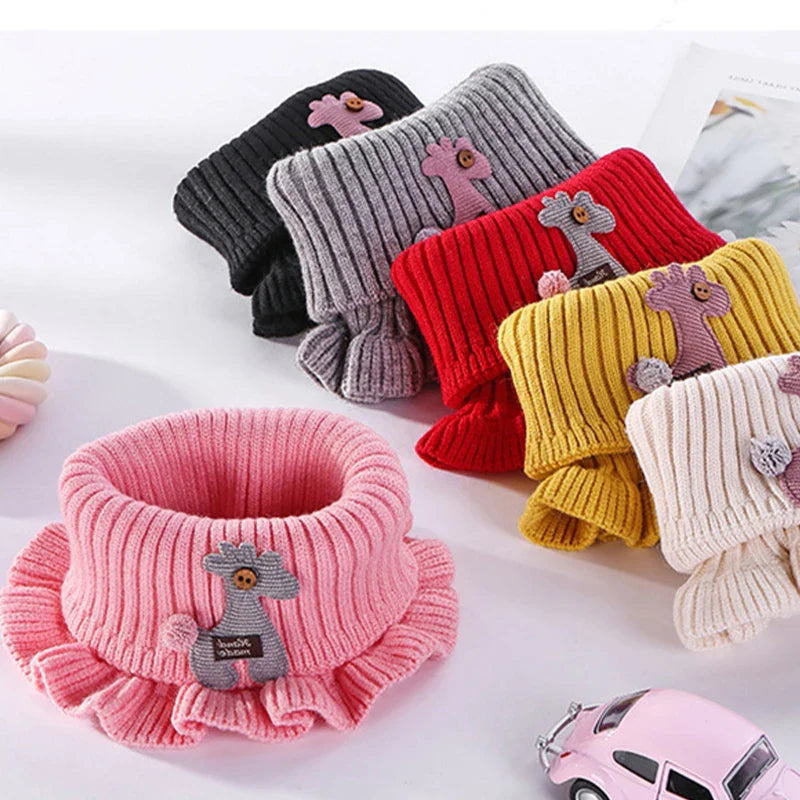 Cute giraffe knit neck warmer scarf, perfect for baby, an adorable winter accessory.